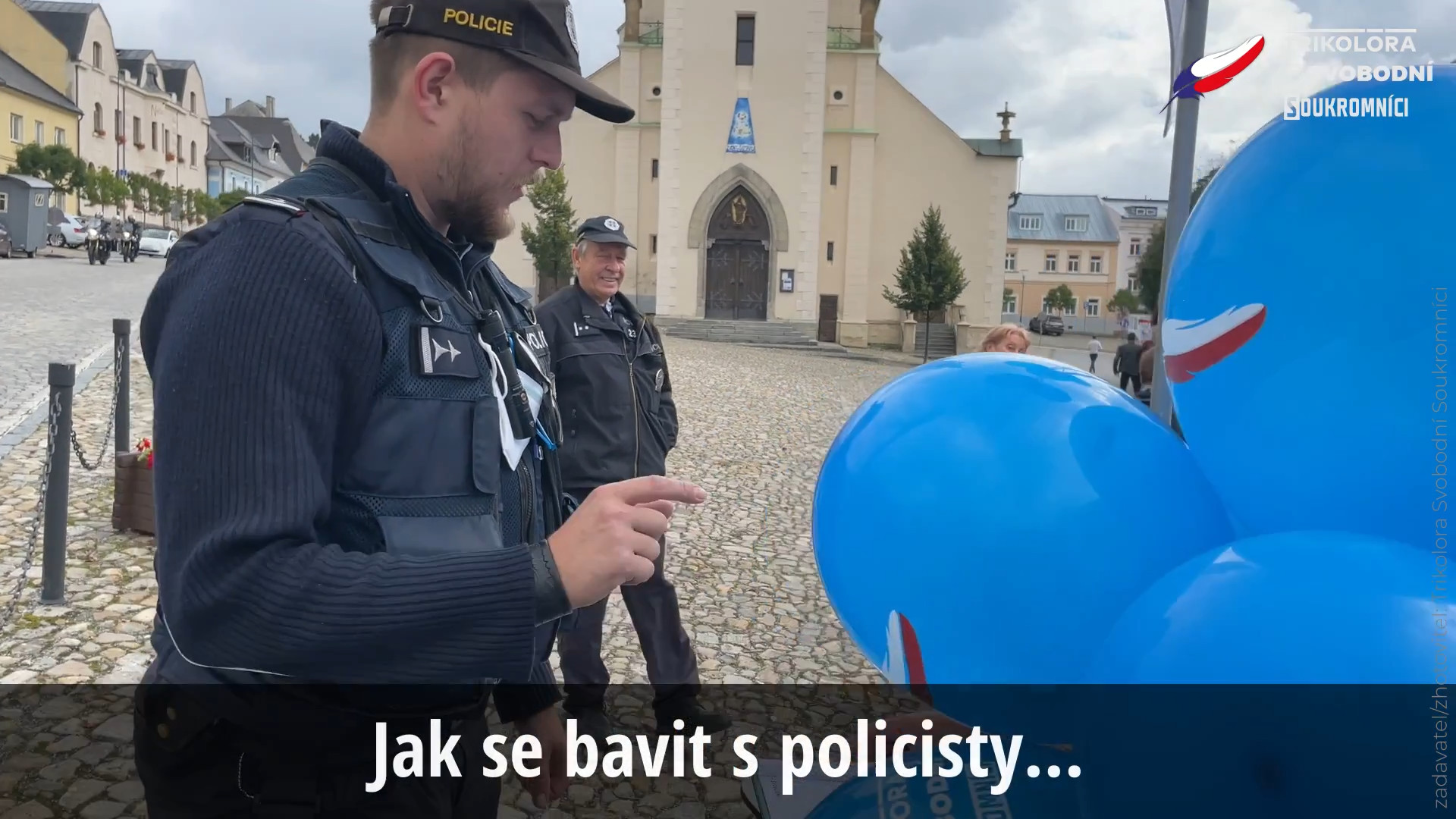 Jak se bavit s policisty a úředníky, když neznají zákony
